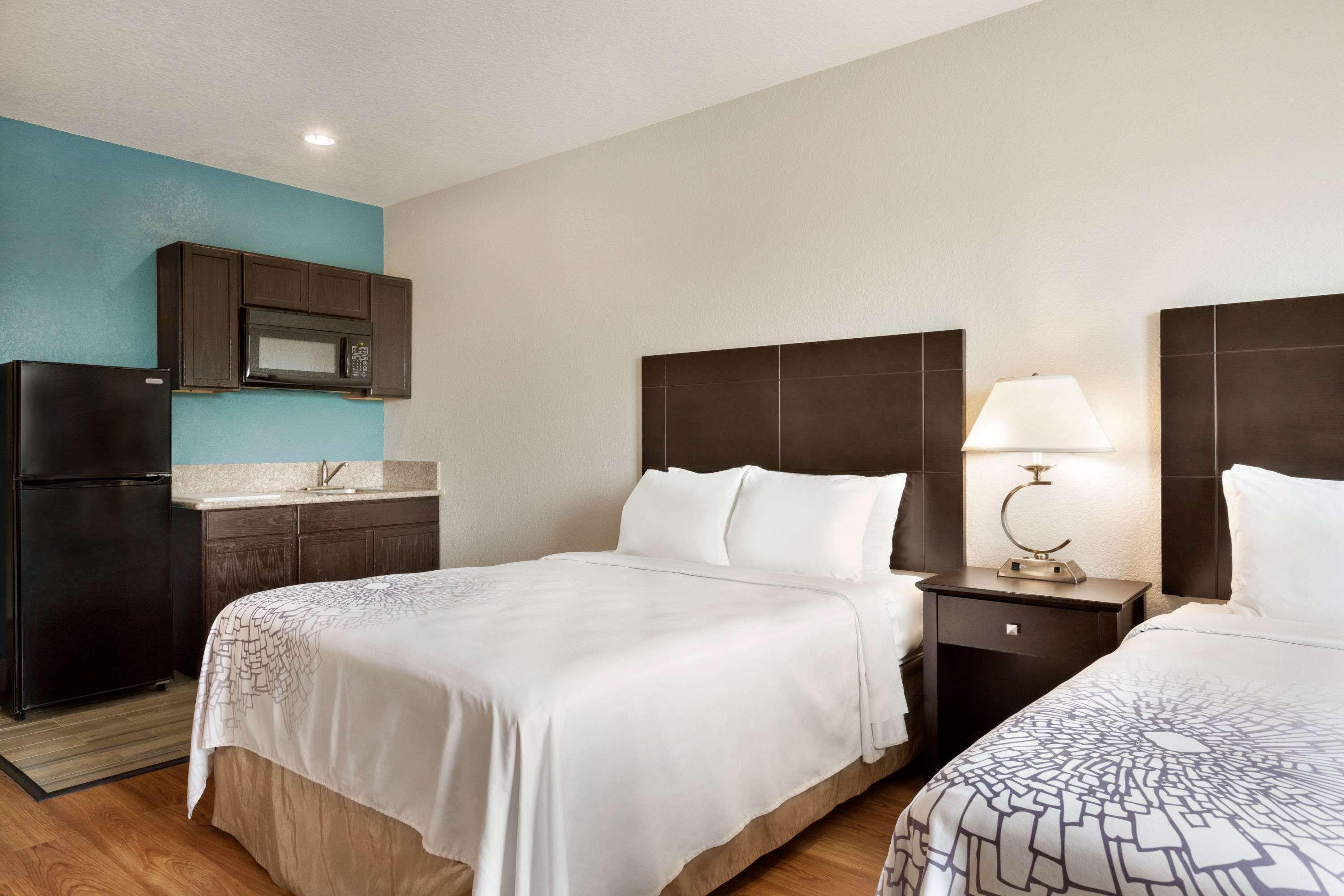 Studio 6 San Antonio - East Экстерьер фото